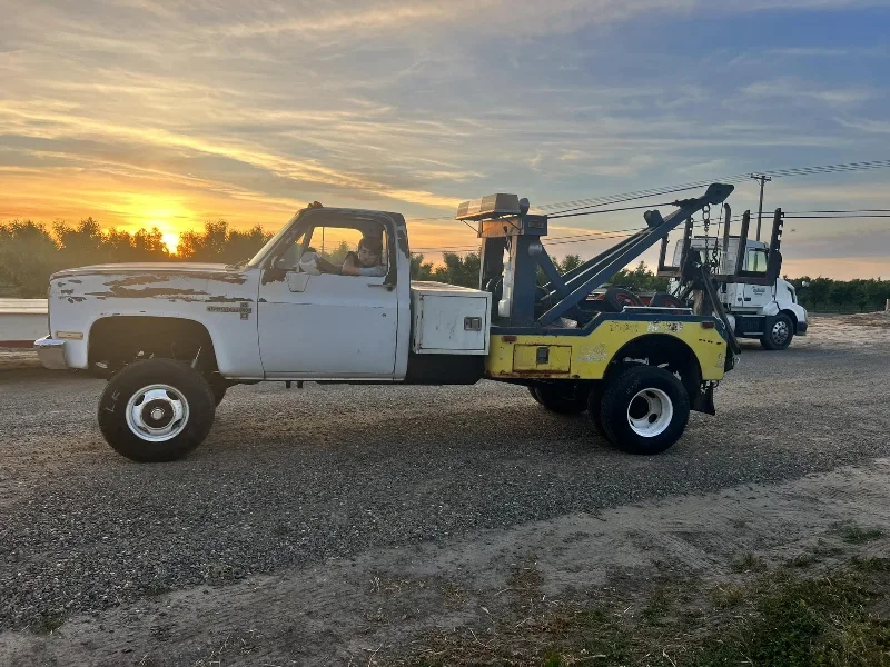 Hollister Road towing